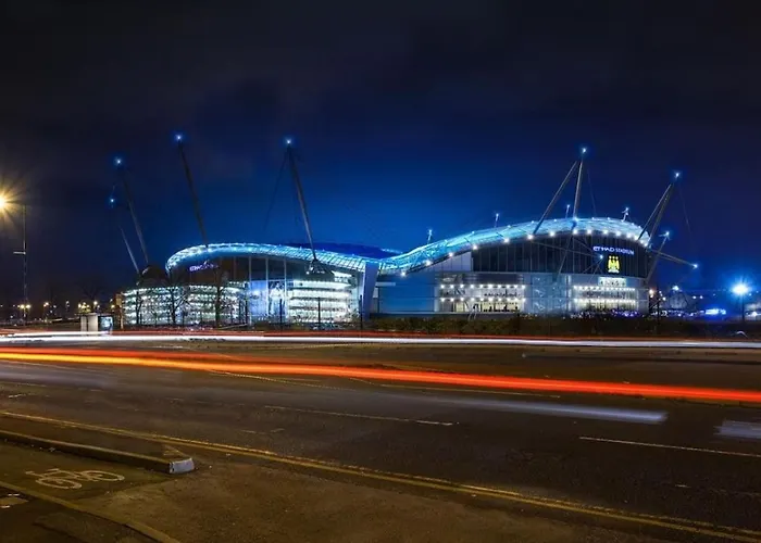 Free Parking, Late Check Out Coop Live Etihad Stadium 3-Bed House
